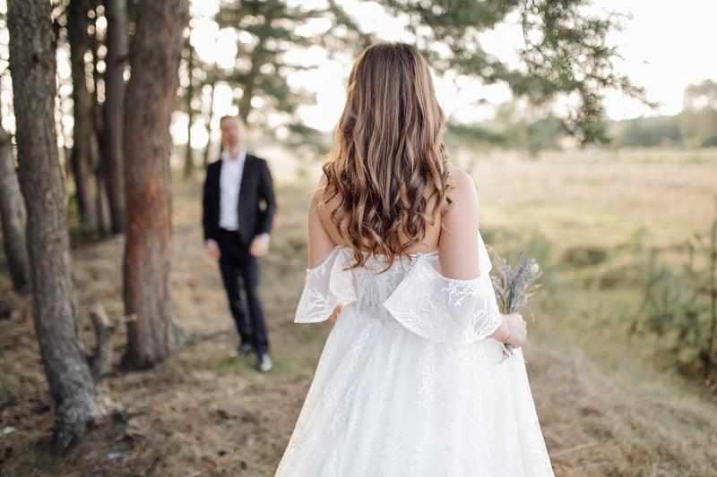 Celestial-inspired bridal look